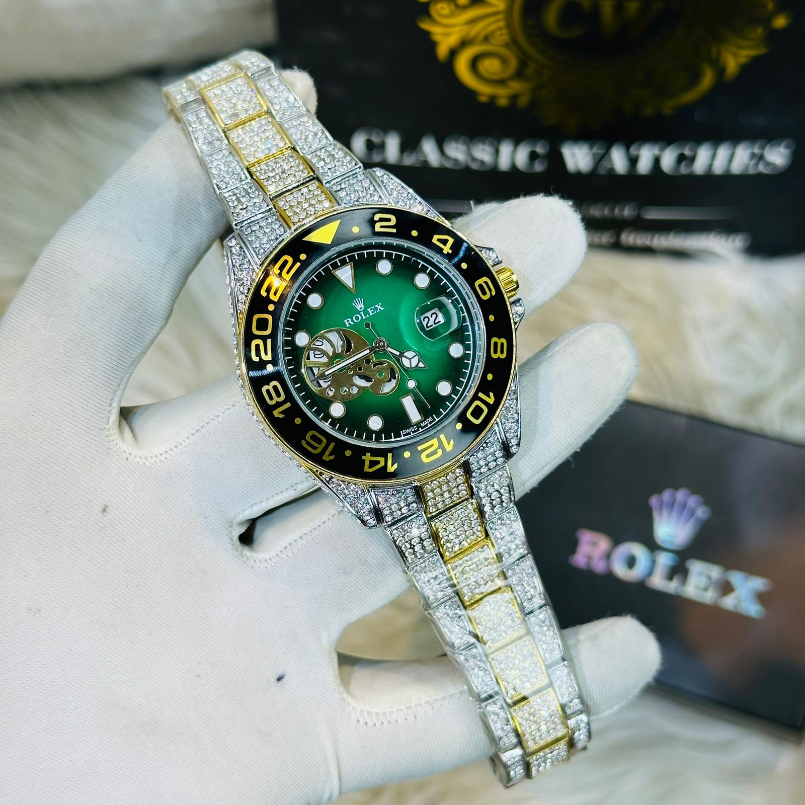 Premium Quality RLX Submariner Full Stone Green  Dial Watches